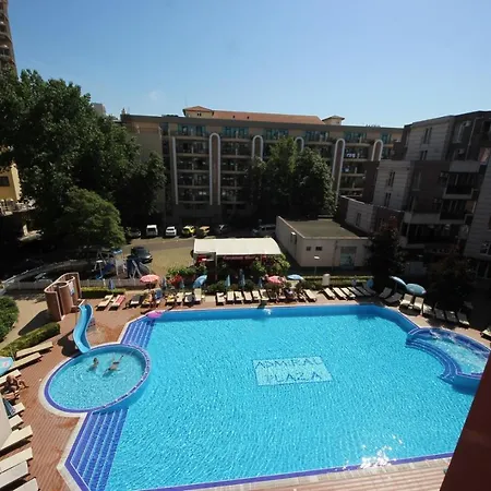 Menada Admiral Plaza