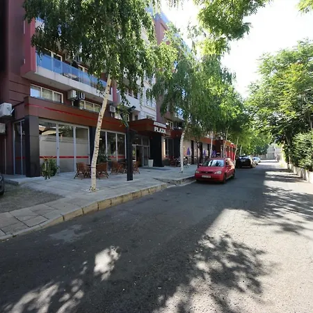 Menada Admiral Plaza Apartmán