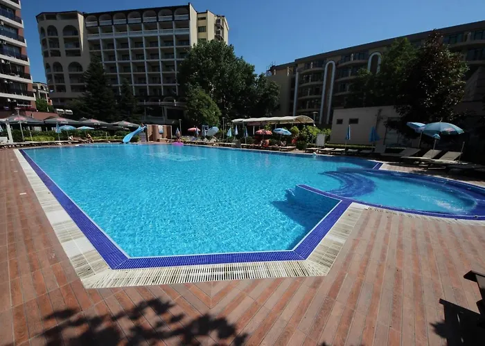 Menada Admiral Plaza شقة *